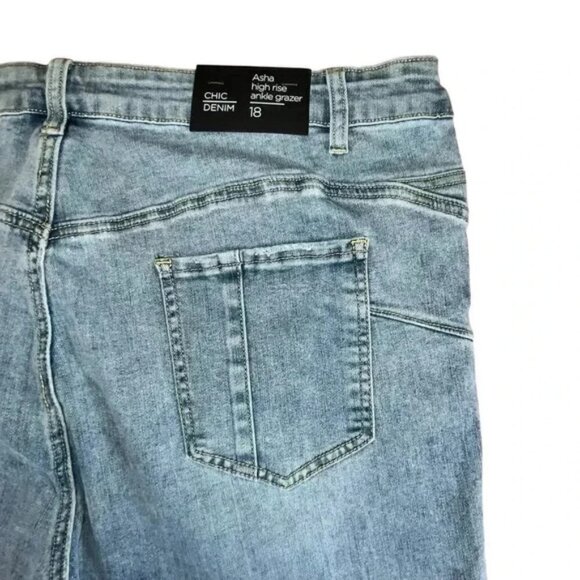 Chic‎ Denim NWT Asha High Rise ankle grazer Distressed Jeans 18 - Picture 5 of 6